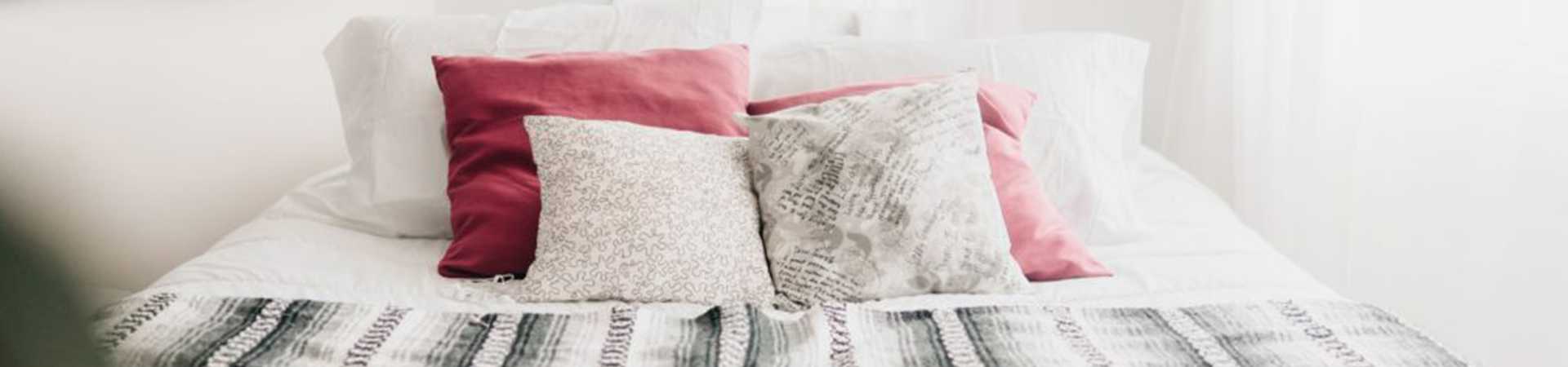 bedding-pillows-and-linen
